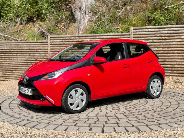 Toyota AYGO 1.0 VVT-i X-play X-shift Euro 5 5dr Euro 5