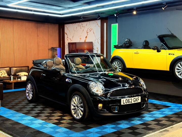 MINI Convertible 1.6 Cooper S Auto Euro 5 2dr