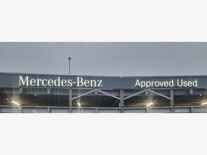 Mercedes-Benz C Class 2.0 C300e 25.4kWh AMG Line (Premium Plus) G-Tronic+ Euro 6 (s/s) 4dr Mercedes-Benz C Class 2.0 C300e 25.4kWh AMG Line (Premium Plus) G-Tronic+ Euro 6 (s/s) 4dr