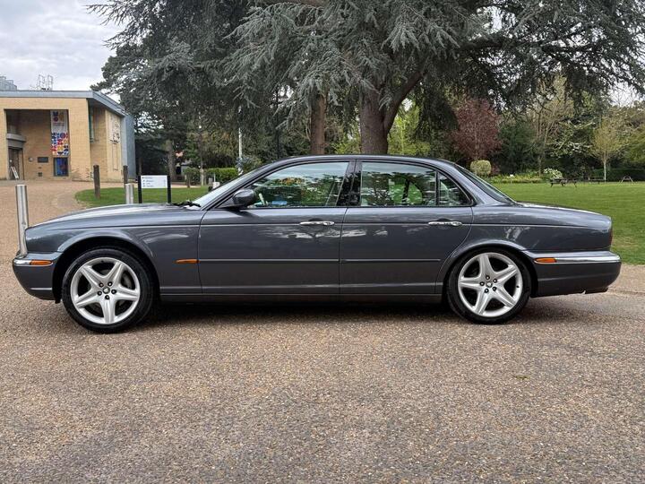 Jaguar XJ 3.0 XJ6 Sport 4dr