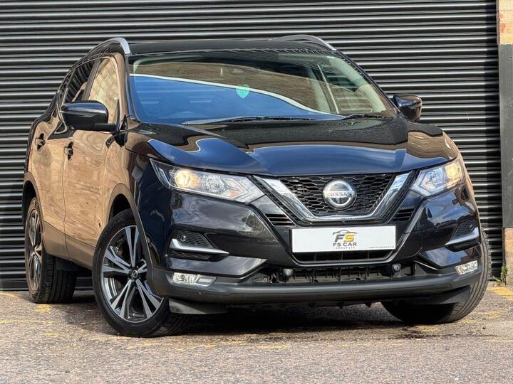 Nissan QASHQAI 1.5 DCi N-Connecta Euro 6 (s/s) 5dr