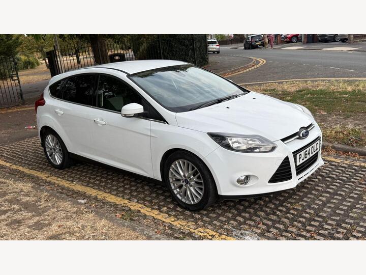 Ford Focus 1.0T EcoBoost Zetec Euro 5 (s/s) 5dr