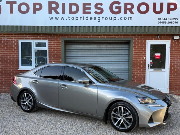 Lexus IS 2.5 300h Advance E-CVT Euro 6 (s/s) 4dr