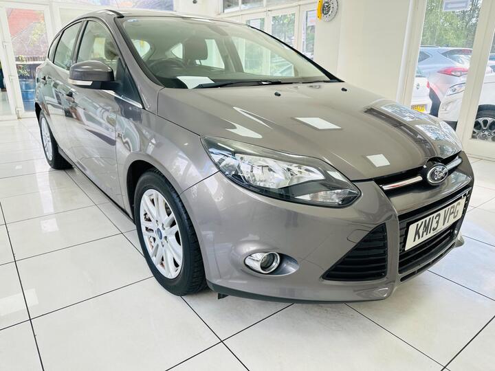 Ford Focus 1.6 Titanium Powershift Euro 5 5dr