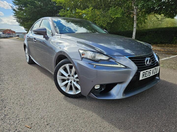Lexus IS 2.5 300h Executive Edition E-CVT Euro 5 (s/s) 4dr