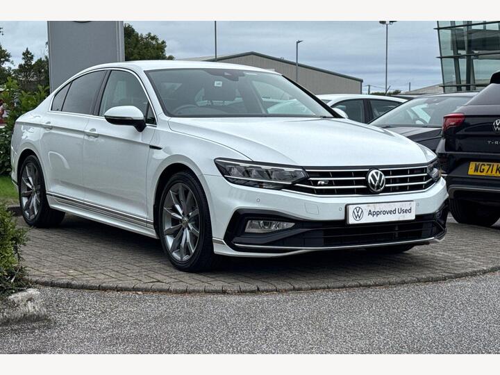 Volkswagen Passat 2.0 TDI EVO R-Line DSG Euro 6 (s/s) 4dr