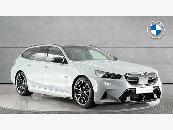 BMW M5 4.4 22.1kWh Touring Steptronic XDrive Euro 6 (s/s) 5dr