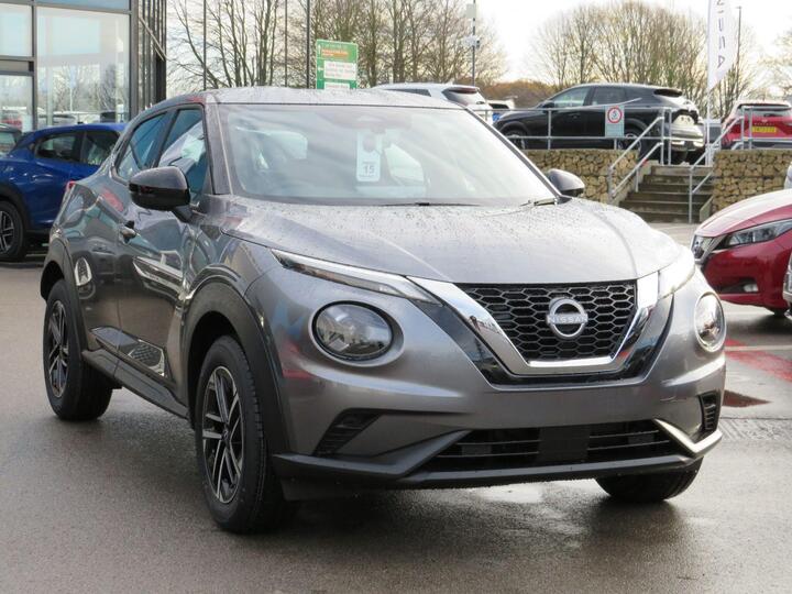Nissan Juke 1.0 DIG-T N-Connecta Euro 6 (s/s) 5dr