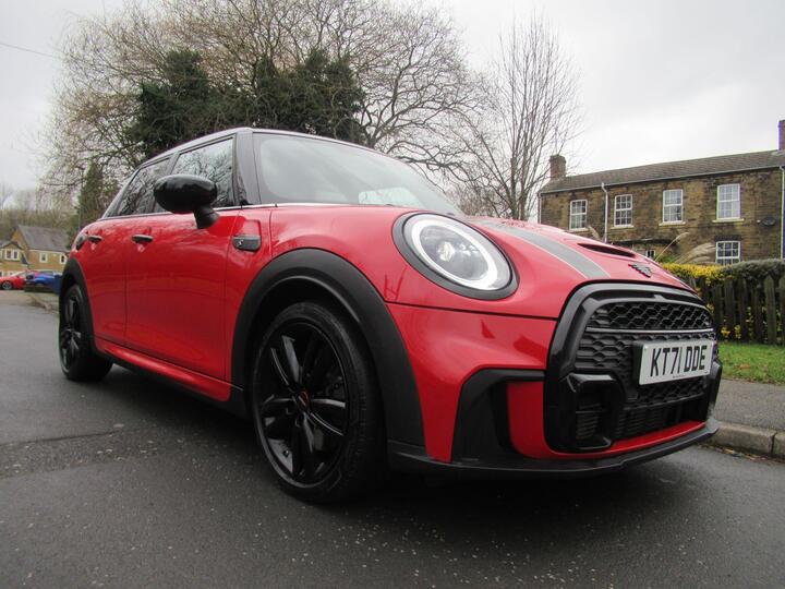 MINI Hatch 2.0 Cooper S Sport Steptronic Euro 6 (s/s) 5dr