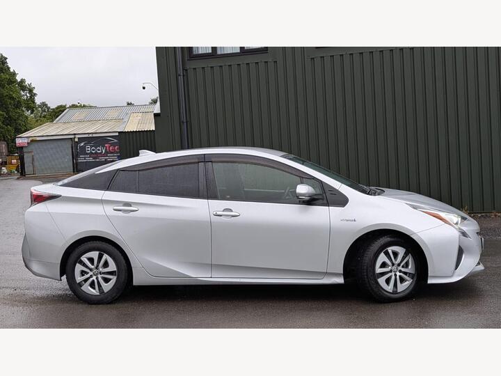 Toyota Prius Drive Prius Drive Smart Comfortable Toyota Prius Drive Prius Drive Smart Comfortable