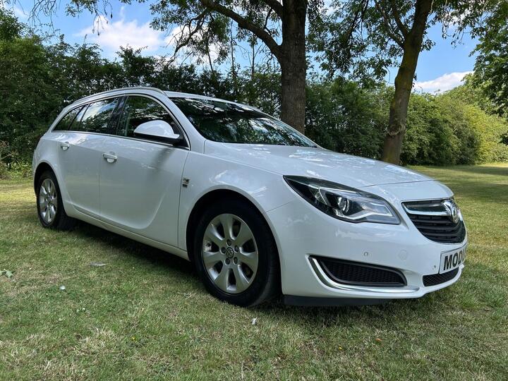 Vauxhall Insignia 2.0 CDTi EcoFLEX SE Sports Tourer Euro 5 (s/s) 5dr