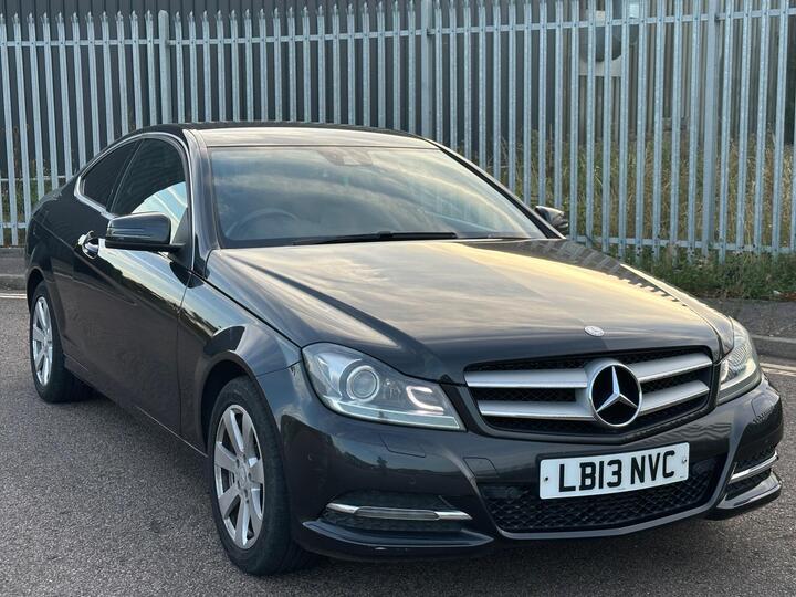 Mercedes-Benz C Class 2.1 C220 CDI BlueEfficiency Executive SE G-Tronic+ Euro 5 (s/s) 2dr Mercedes-Benz C Class 2.1 C220 CDI BlueEfficiency Executive SE G-Tronic+ Euro 5 (s/s) 2dr