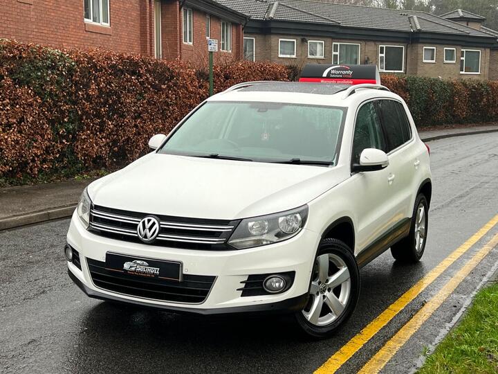 Volkswagen Tiguan 2.0 TDI BlueMotion Tech SE 4WD Euro 5 (s/s) 5dr