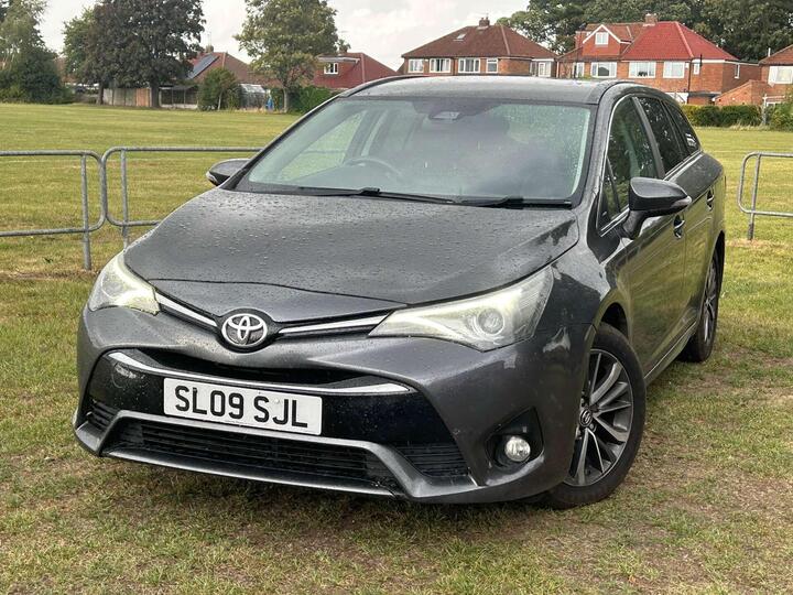 Toyota AVENSIS 1.6 D-4D Business Edition Plus Touring Sports Euro 6 (s/s) 5dr
