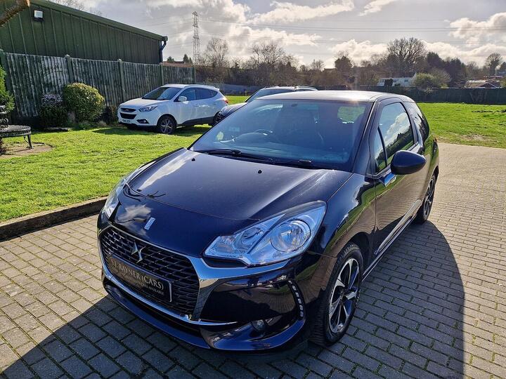 DS AUTOMOBILES DS 3 1.2 PureTech Elegance Euro 6 (s/s) 3dr DS AUTOMOBILES DS 3 1.2 PureTech Elegance Euro 6 (s/s) 3dr