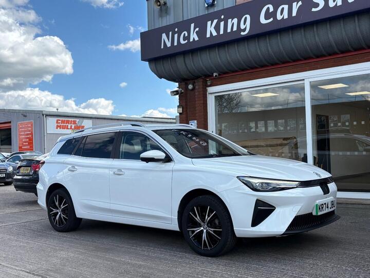 MG MG5 61.1kWh Trophy Long Range Auto 5dr