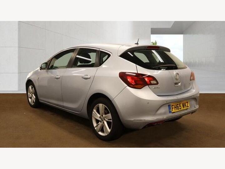 Vauxhall Astra 1.6i SRi Euro 6 5dr
