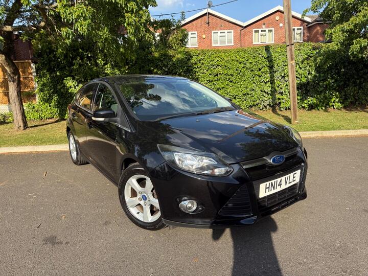 Ford Focus 1.6 Zetec Navigator Powershift Euro 5 5dr