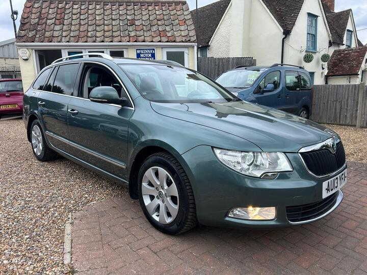 Skoda Superb 1.8 TSI Elegance Euro 5 5dr Skoda Superb 1.8 TSI Elegance Euro 5 5dr