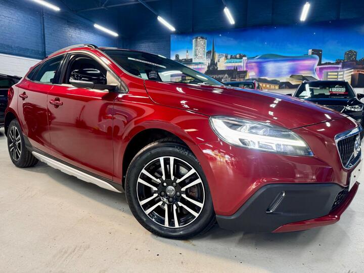 Volvo V40 Cross Country 1.5 T3 Auto Euro 6 (s/s) 5dr
