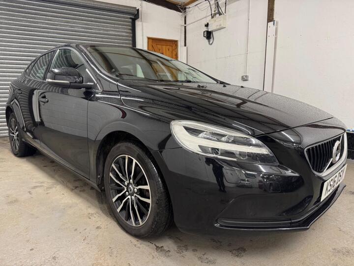 Volvo V40 2.0 D3 Momentum Euro 6 (s/s) 5dr