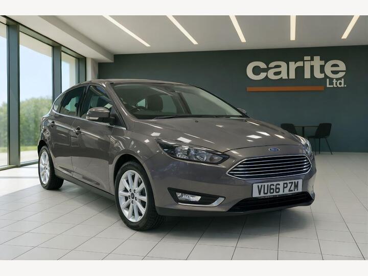 Ford FOCUS 1.0T EcoBoost Titanium Auto Euro 6 (s/s) 5dr