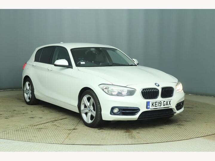 BMW 1 SERIES 1.5 118i GPF Sport Auto Euro 6 (s/s) 5dr BMW 1 SERIES 1.5 118i GPF Sport Auto Euro 6 (s/s) 5dr