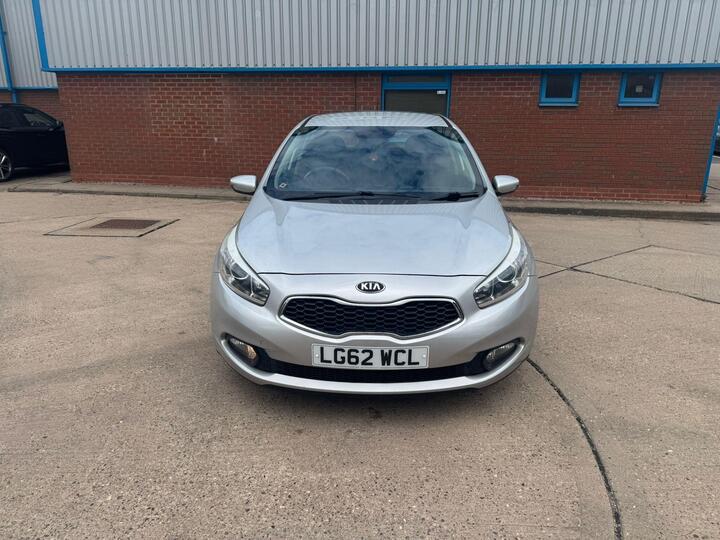 Kia Ceed 1.6 CRDi EcoDynamics 1 Euro 5 (s/s) 5dr