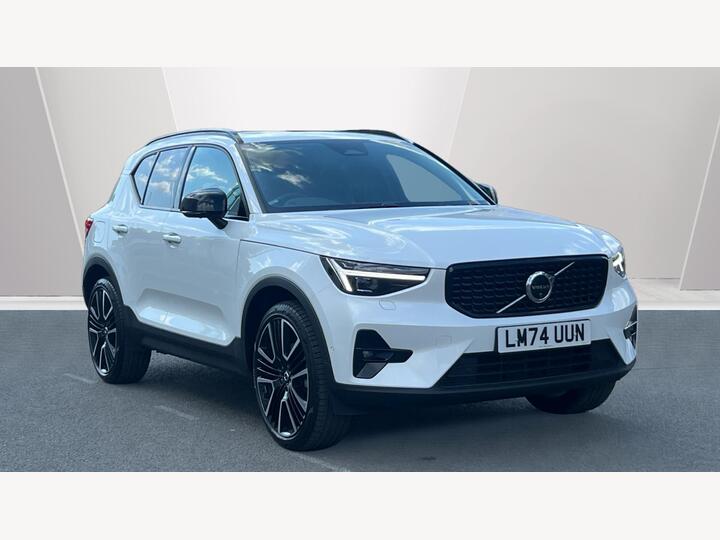 Volvo XC40 2.0 B3 MHEV Ultra Dark DCT Auto Euro 6 (s/s) 5dr