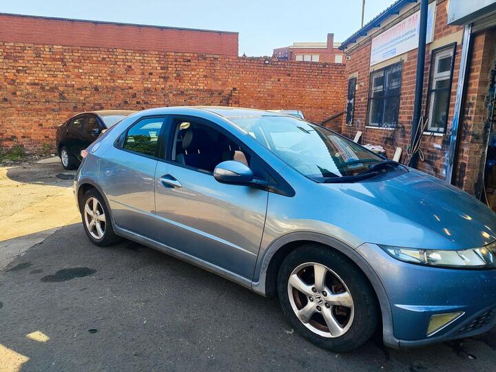 Honda Civic 1.8 I-VTEC ES I-Shift 5dr