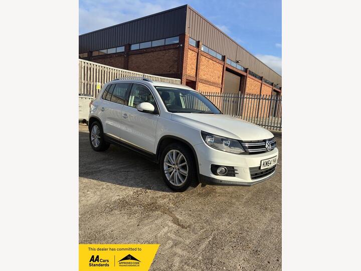 Volkswagen Tiguan 2.0 TDI BlueMotion Tech Match 2WD Euro 5 (s/s) 5dr