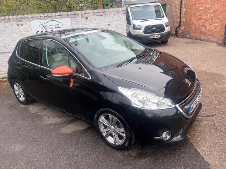 Peugeot 208 1.2 VTi PureTech Roland Garros Euro 5 5dr