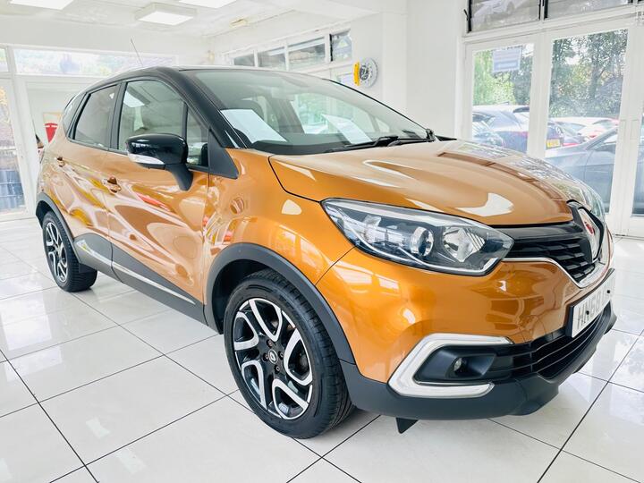 Renault Captur 0.9 TCe ENERGY Iconic Euro 6 (s/s) 5dr Renault Captur 0.9 TCe ENERGY Iconic Euro 6 (s/s) 5dr
