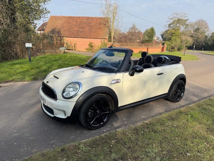 MINI Convertible 1.6 Cooper S Euro 4 2dr