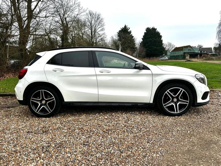 Mercedes-Benz GLA 1.6 GLA180 AMG Line Edition 7G-DCT