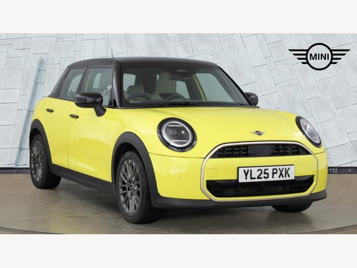 MINI Cooper 1.5C Exclusive Steptronic Euro 6 (s/s) 5dr