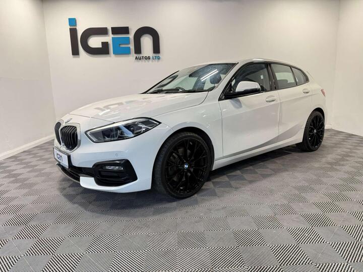 BMW 1 SERIES 2.0 120d Sport Auto XDrive Euro 6 (s/s) 5dr