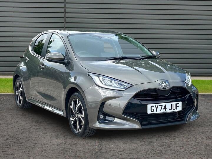 Toyota Yaris 1.5 VVT-h Design E-CVT Euro 6 (s/s) 5dr