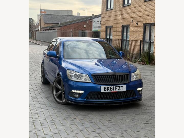Skoda Octavia 2.0 TDI VRS DSG Euro 5 5dr Skoda Octavia 2.0 TDI VRS DSG Euro 5 5dr