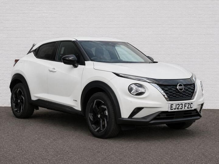 Nissan JUKE 1.6 N-Connecta Auto Euro 6 5dr