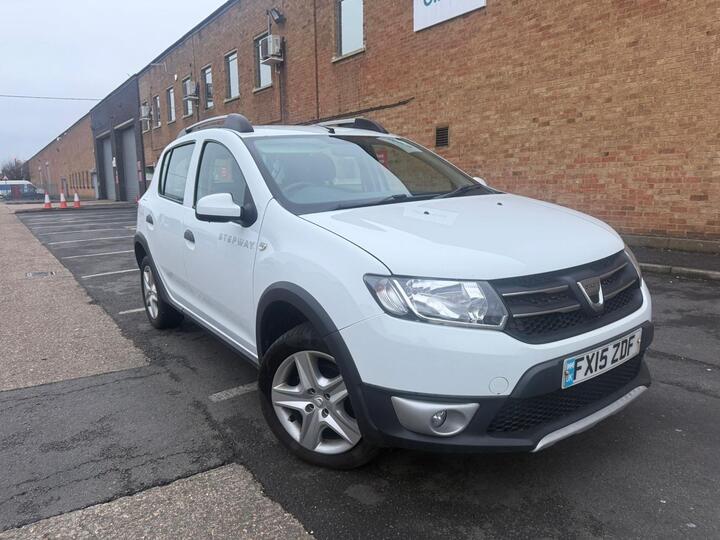 Dacia Sandero Stepway 0.9 TCe Laureate Euro 5 5dr