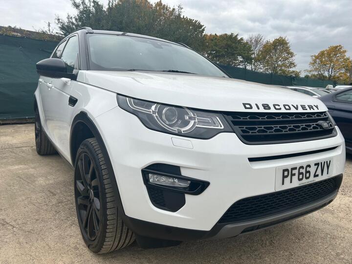 Land Rover Discovery Sport 2.0 TD4 HSE Black Auto 4WD Euro 6 (s/s) 5dr Land Rover Discovery Sport 2.0 TD4 HSE Black Auto 4WD Euro 6 (s/s) 5dr