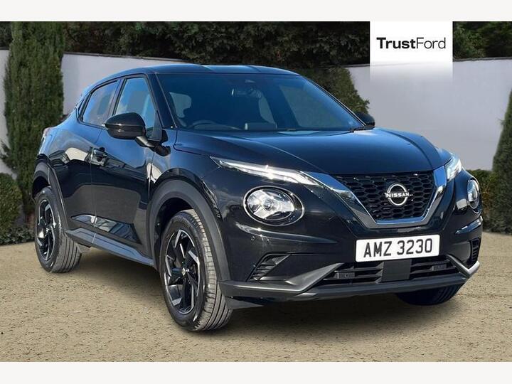 Nissan JUKE 1.0 DIG-T N-Connecta Euro 6 (s/s) 5dr