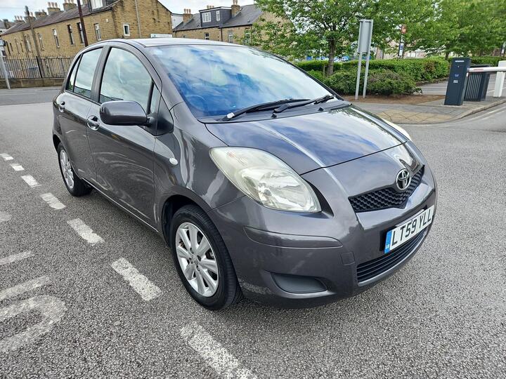 Toyota Yaris 1.33 Dual VVT-i TR Euro 4 (s/s) 5dr