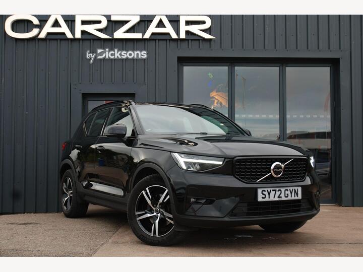 Volvo XC40 2.0 B3 MHEV Plus Dark DCT Auto Euro 6 (s/s) 5dr