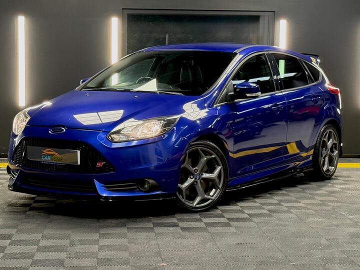 Ford Focus 2.0T EcoBoost ST-2 Euro 5 (s/s) 5dr
