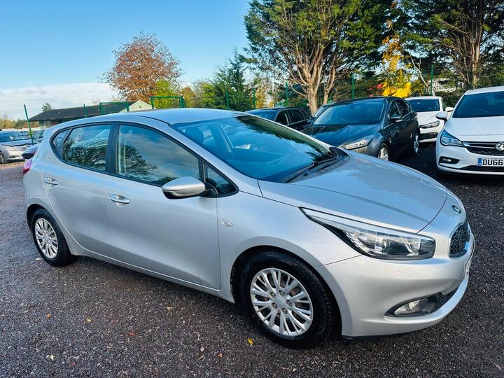 Kia Ceed 1.6 CRDi EcoDynamics 1 Euro 5 (s/s) 5dr