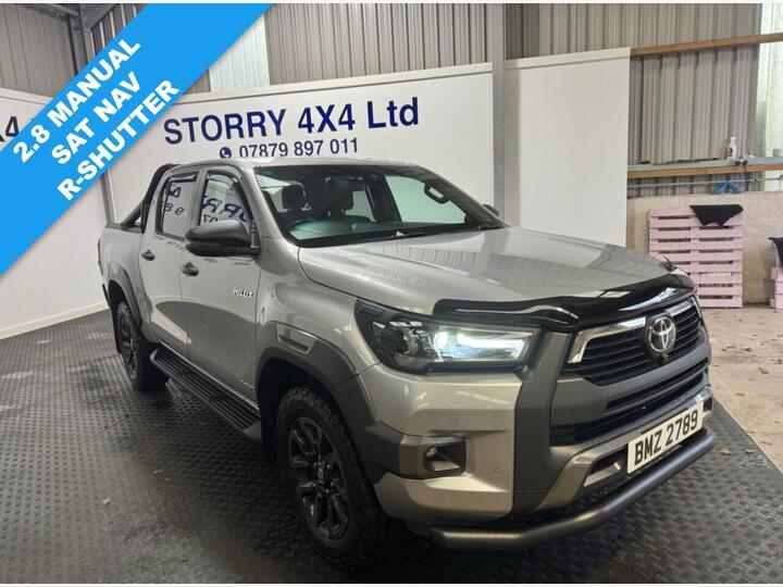 Toyota HI-LUX 2.8 D-4D Invincible X 4WD Euro 6 (s/s) 4dr