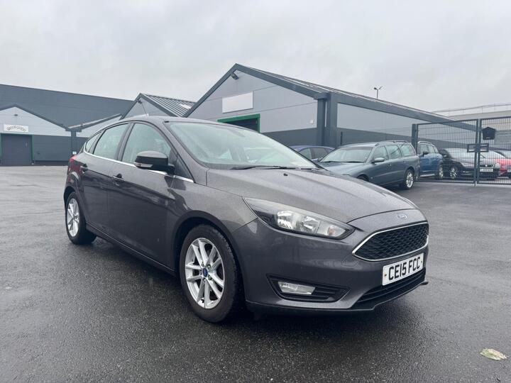 Ford Focus 1.6 Zetec Powershift Euro 6 5dr