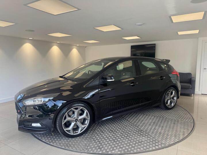 Ford Focus 2.0 TDCi ST-2 Euro 6 (s/s) 5dr